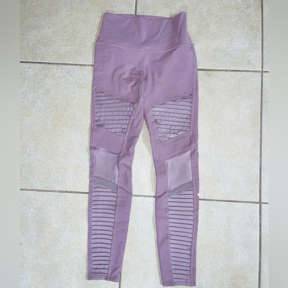 Alo Yoga high waisted Moto legging
